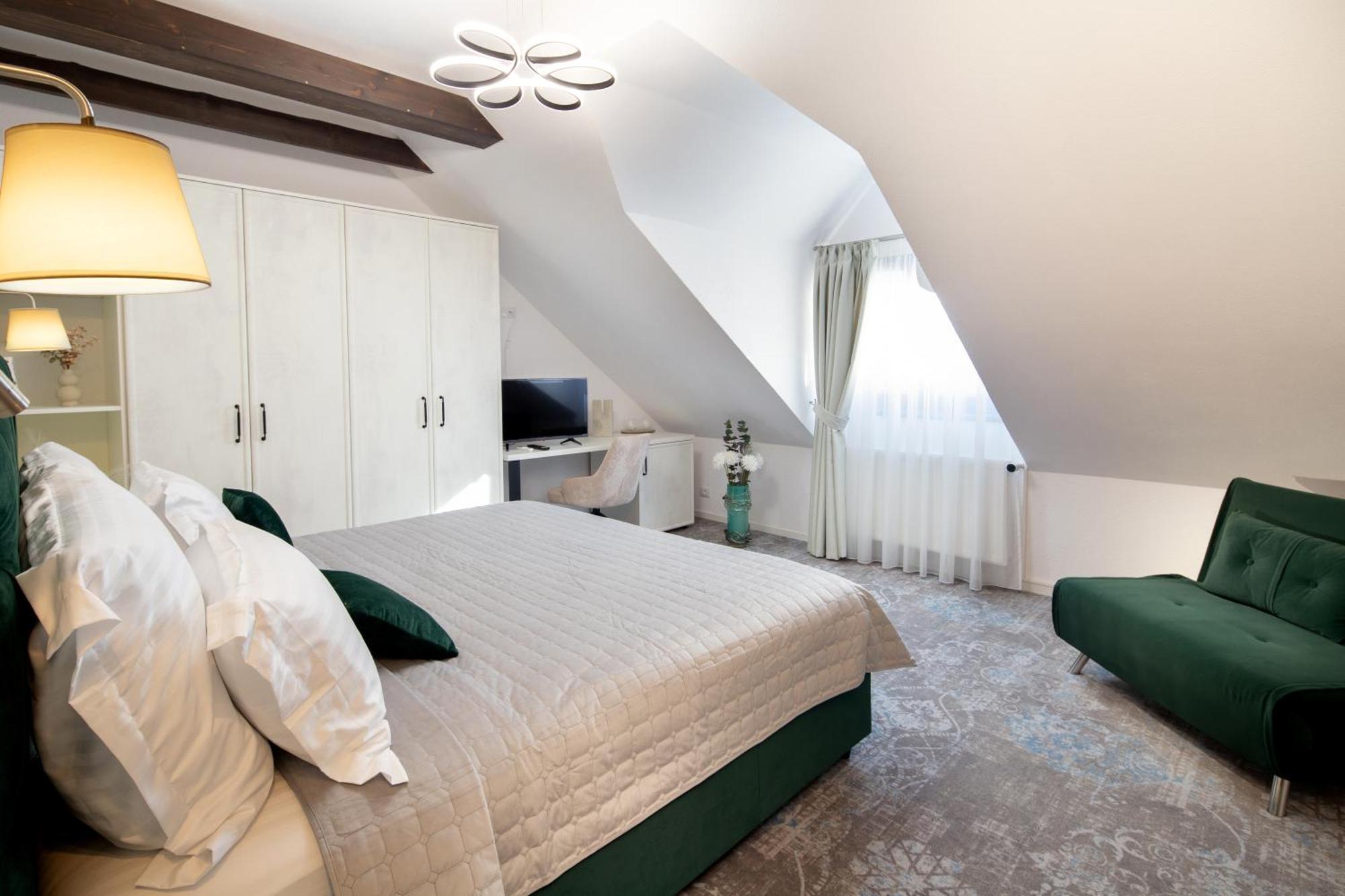 Casa Renium Hotel Sibiu Buitenkant foto